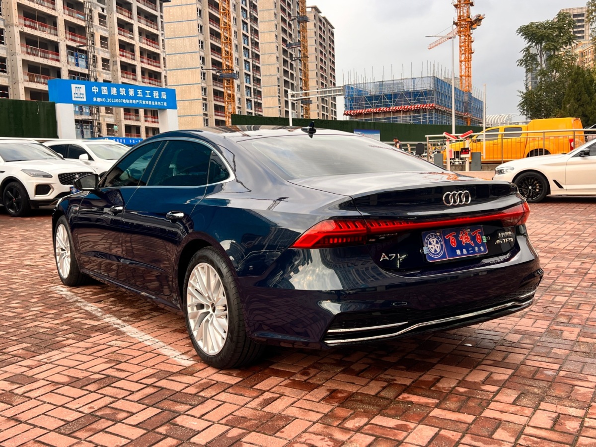 奧迪 奧迪A7L 奧迪A7 2022款 45 TFSI S-Line 筑夢型流晶套裝圖片