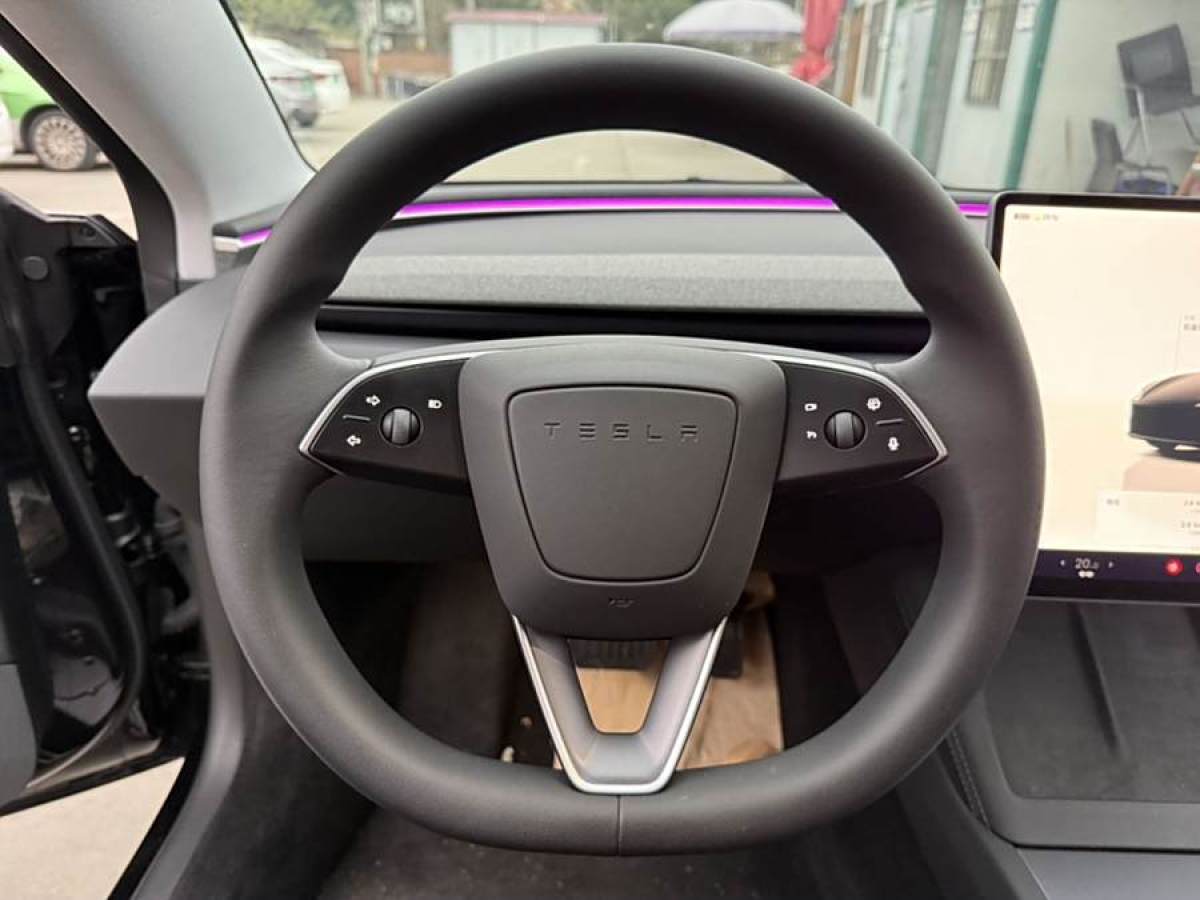 特斯拉 Model Y  2023款 后輪驅(qū)動(dòng)版圖片