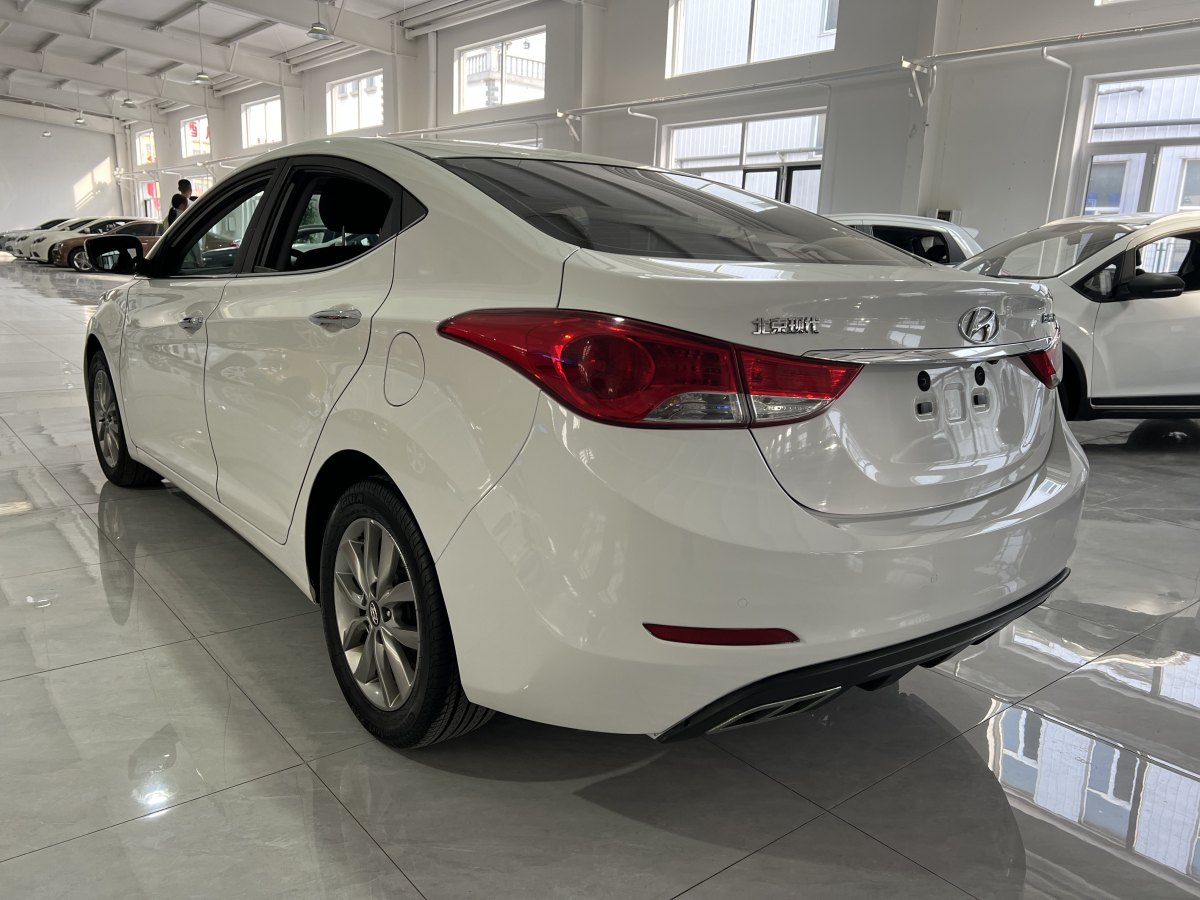 現(xiàn)代 朗動  2015款 1.6L 手動領(lǐng)先型圖片