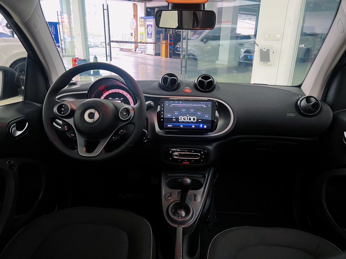 smart fortwo  2011款 1.0 MHD 硬頂激情版圖片