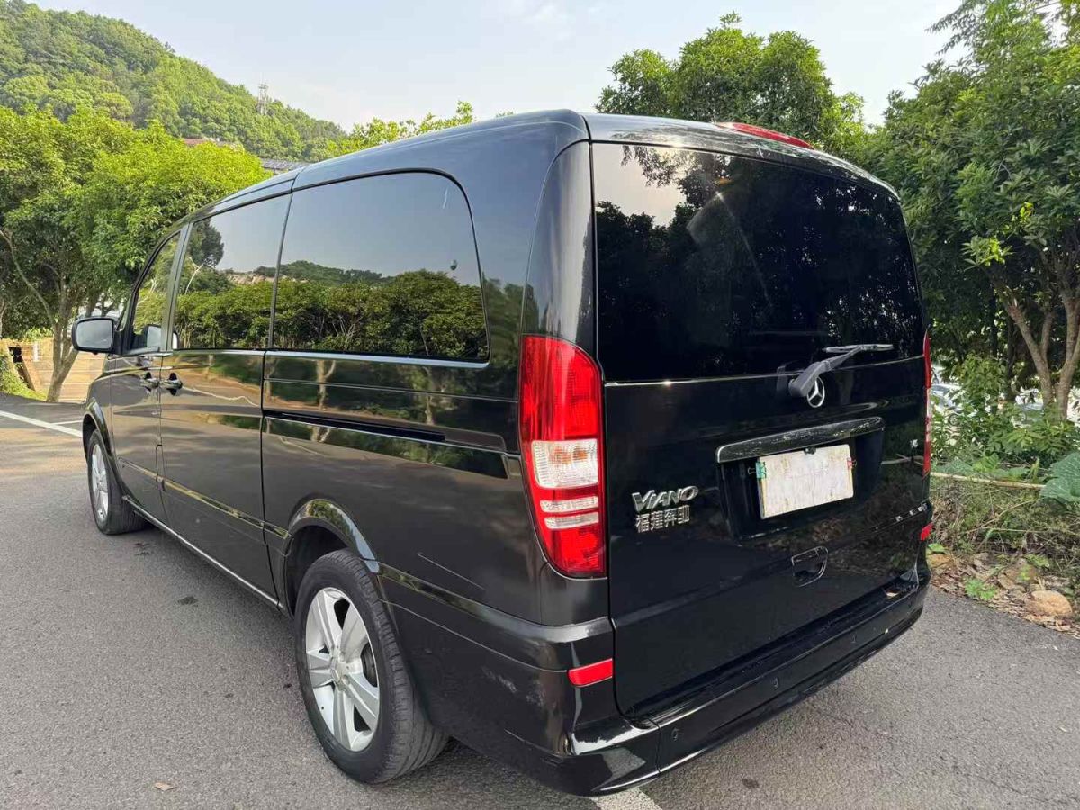 奔馳 唯雅諾  2013款 3.0L 禮遇版圖片