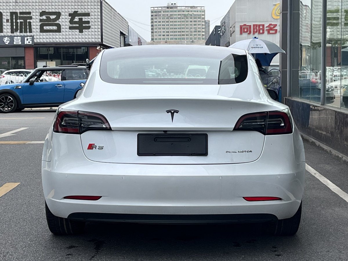 特斯拉 Model 3  2019款 長(zhǎng)續(xù)航全輪驅(qū)動(dòng)版圖片
