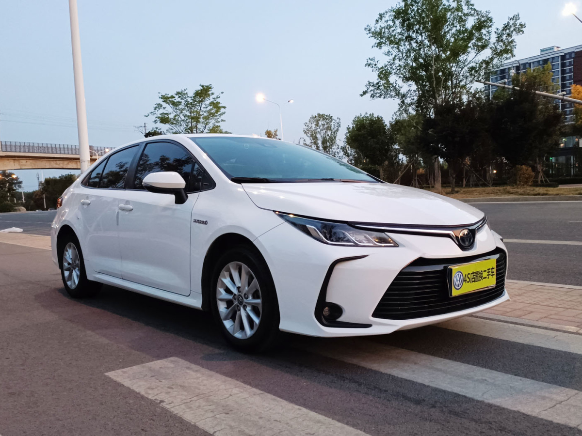 豐田 卡羅拉  2019款 雙擎 1.8L E-CVT旗艦版圖片