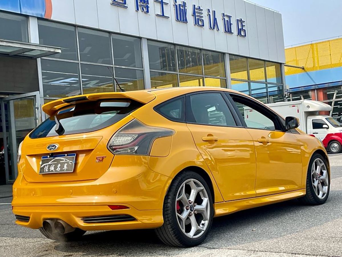 福特 ?？怂? 2013款 2.0T ST 橙色版圖片