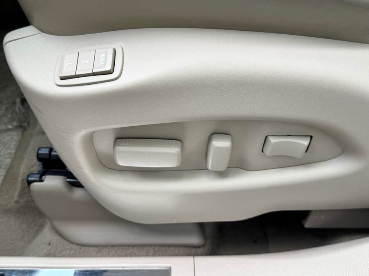 凱迪拉克 SRX  2010款 3.0L 旗艦版圖片