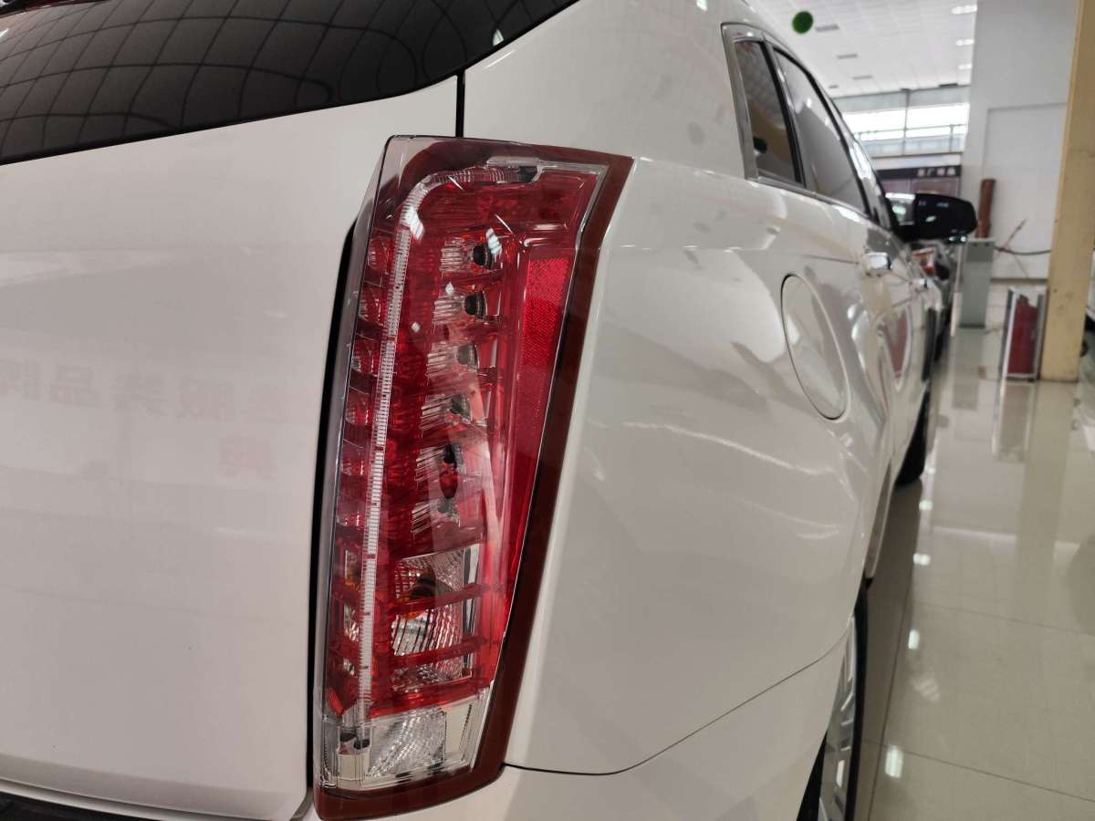 凱迪拉克 SRX  2014款 3.0L 豪華型圖片