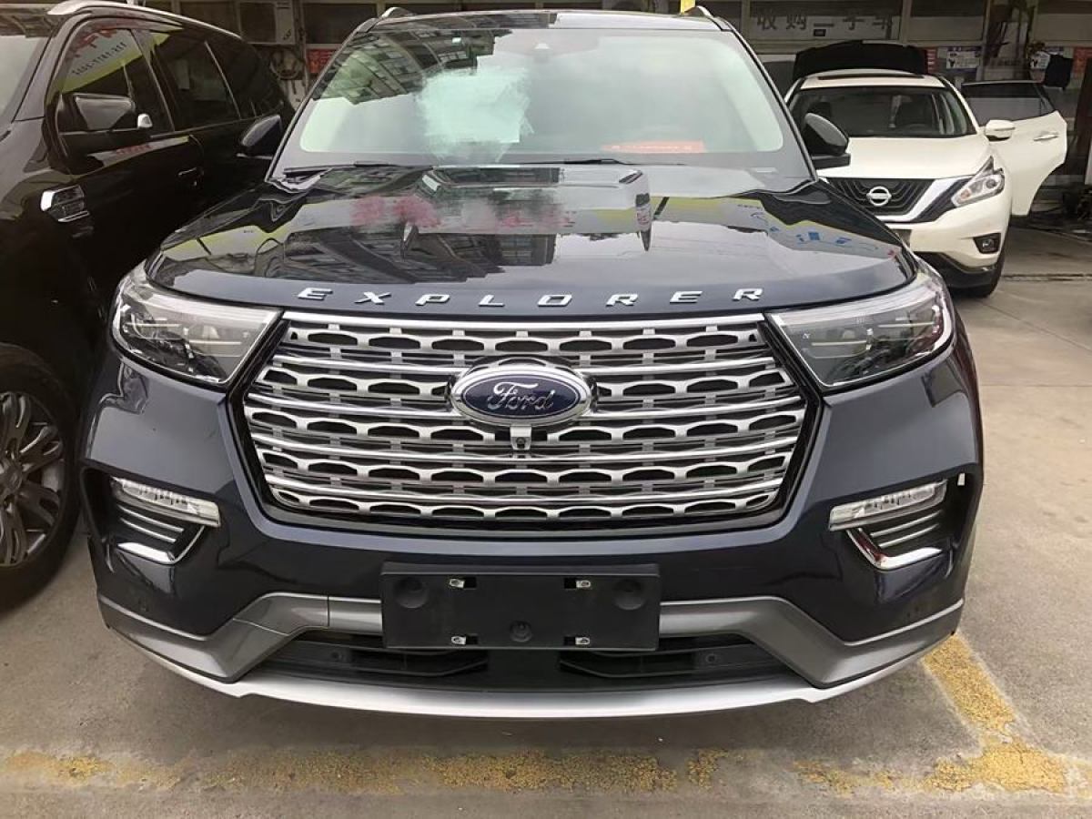 福特 探險(xiǎn)者  2023款 EcoBoost 285 四驅(qū)鈦金版 6座圖片