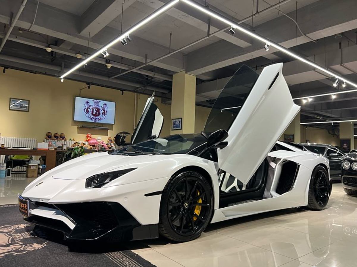 蘭博基尼 Aventador  2011款 LP 700-4圖片