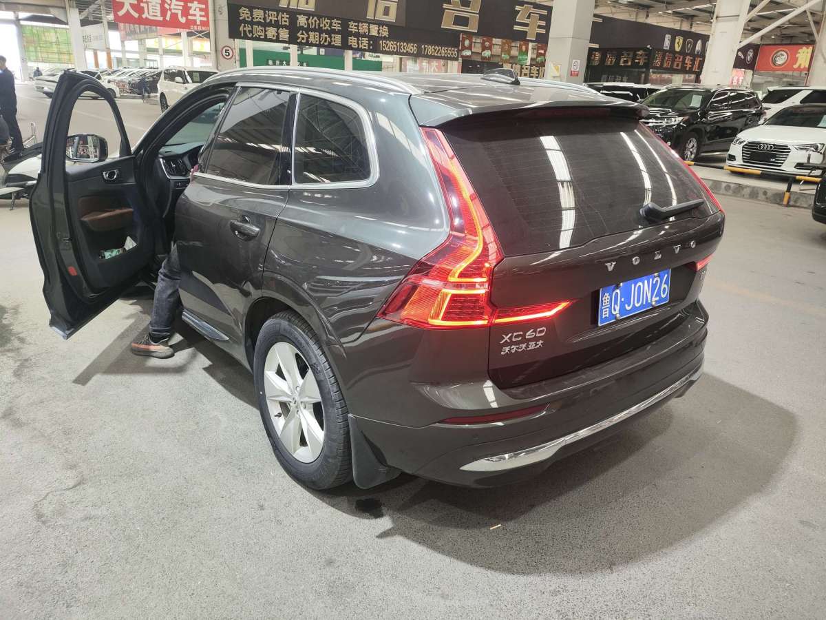 沃爾沃 XC60  2022款 B5 四驅(qū)智逸豪華版圖片