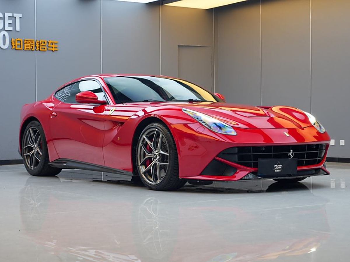 法拉利 F12berlinetta  2013款 6.3L 標(biāo)準(zhǔn)型圖片