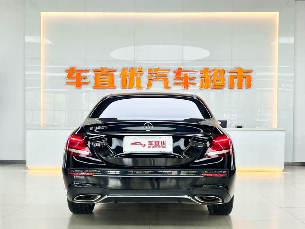奔馳 奔馳E級  2020款 改款 E 300 L 運動殊享版圖片