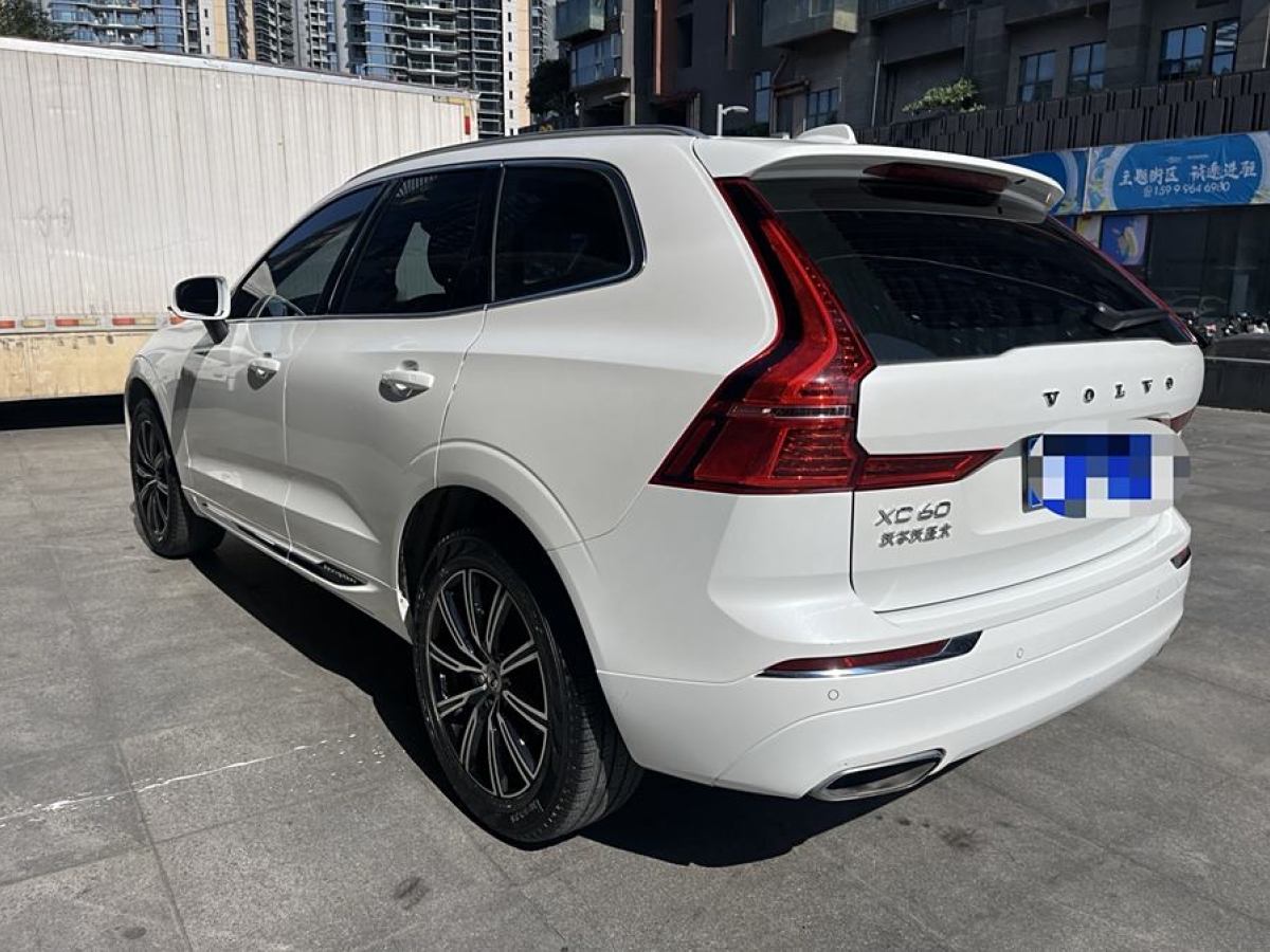 沃爾沃 XC60  2019款 T5 四驅(qū)智雅豪華版 國(guó)VI圖片