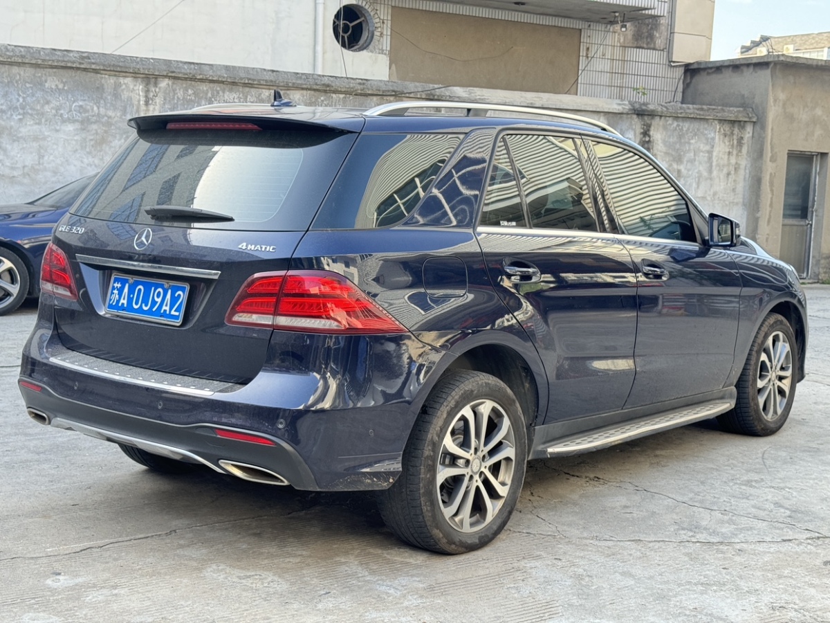 2016年06月奔馳 奔馳GLE  2016款 GLE 320 4MATIC 動(dòng)感型