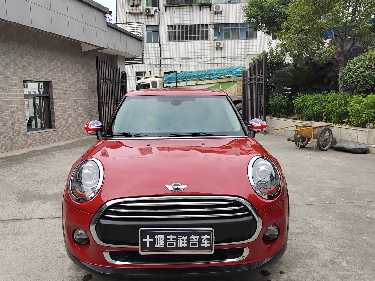 MINI MINI  2016款 1.2T ONE 先鋒派 五門版圖片