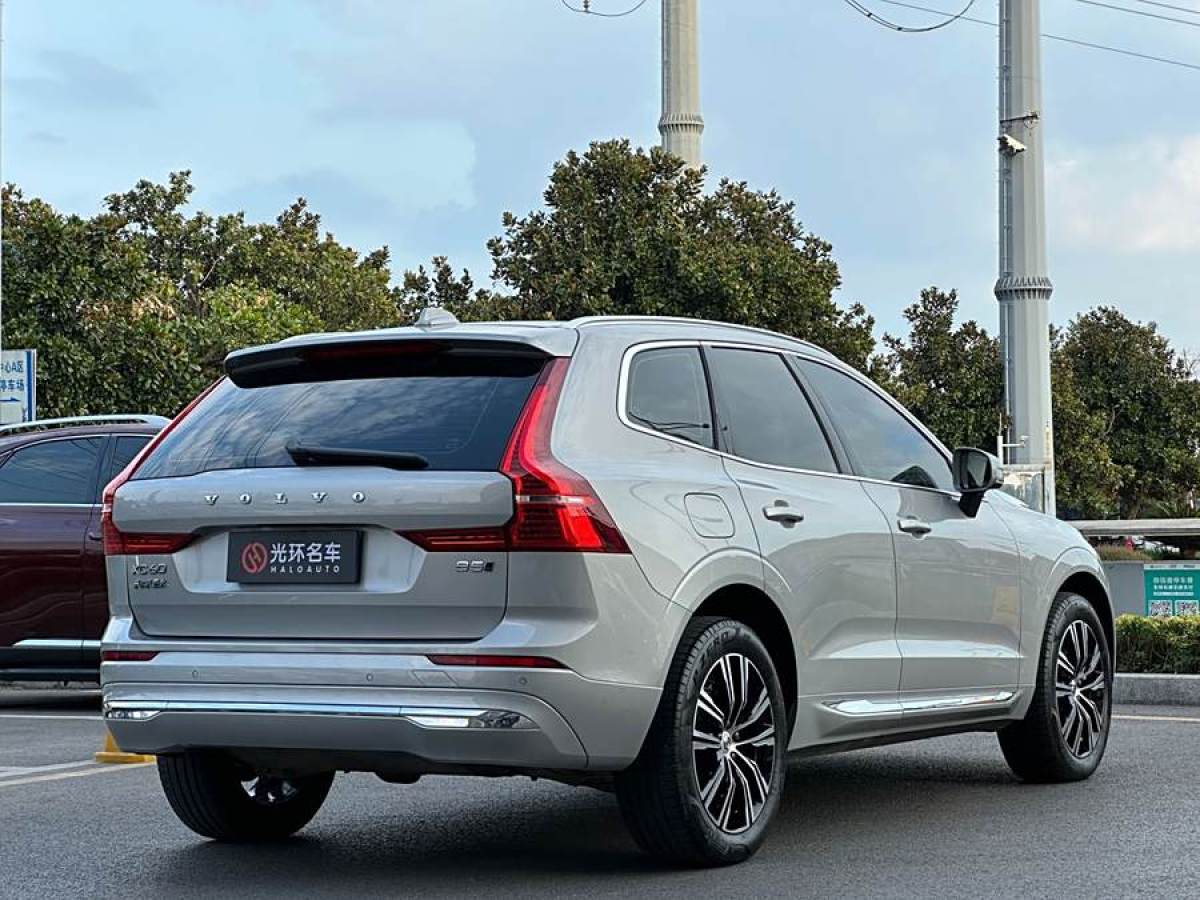 2022年2月沃爾沃 XC60  2022款 B5 四驅(qū)智遠(yuǎn)豪華版