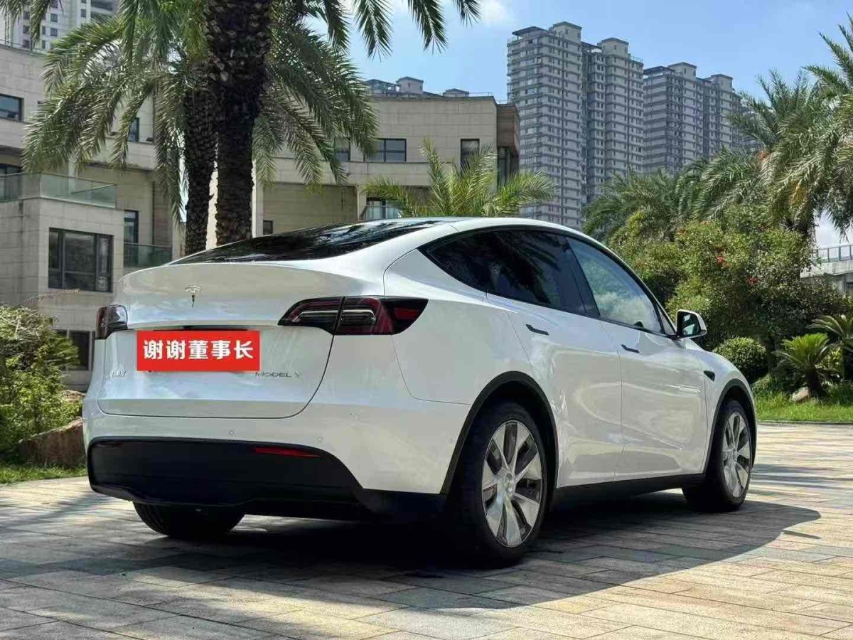 特斯拉 Model 3  2021款 改款 標準續(xù)航后驅(qū)升級版圖片