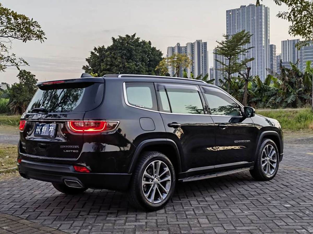 Jeep 指揮官  2018款 2.0T 四驅(qū)智享版 國VI圖片