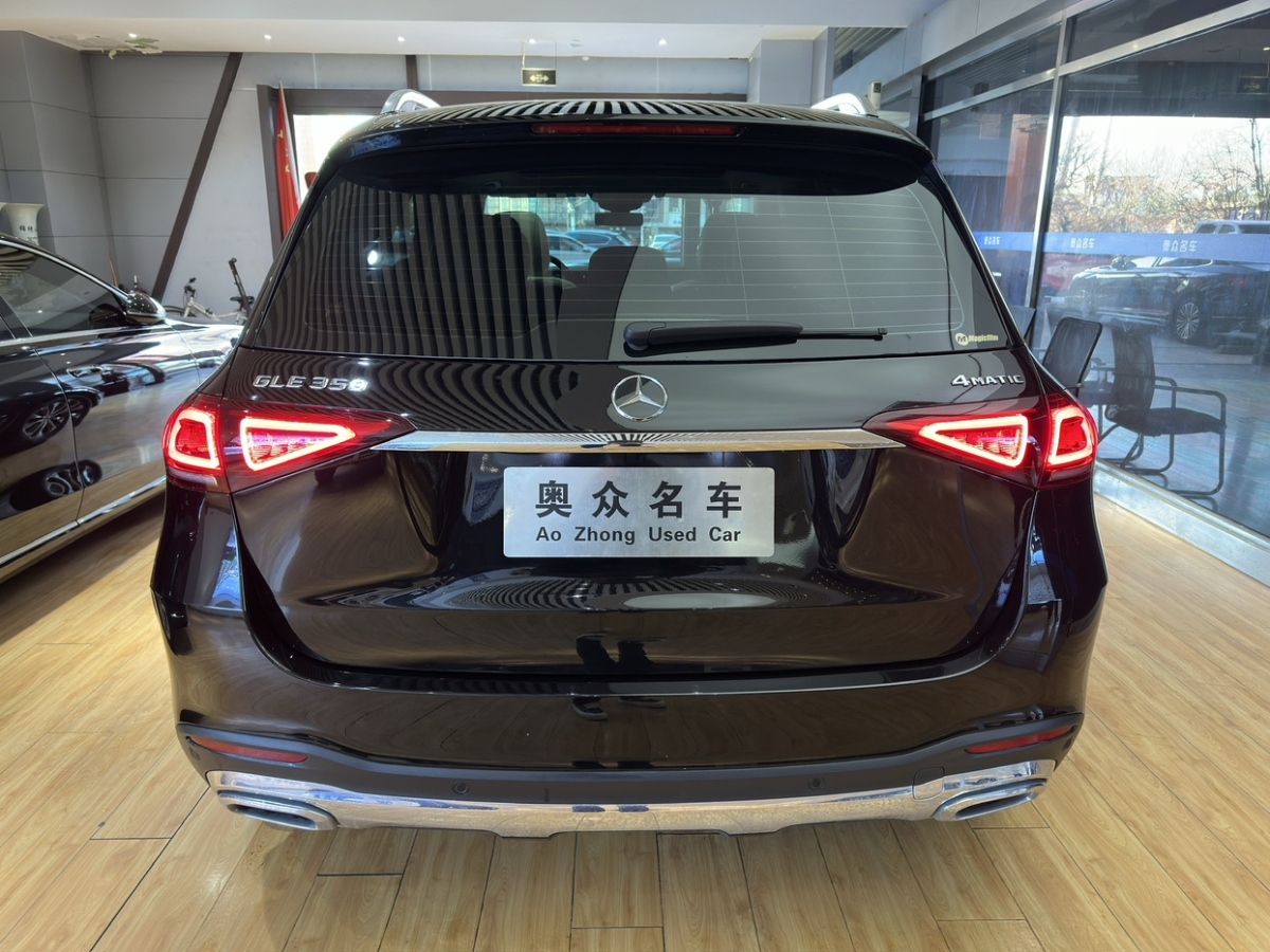 奔馳 奔馳GLE  2023款 GLE 350 4MATIC 時(shí)尚型圖片