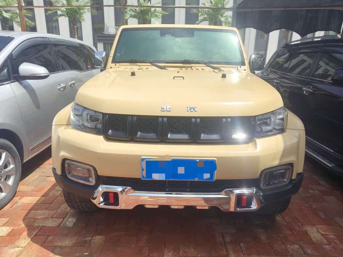 北京 BJ40  2019款  2.3T 自動四驅(qū)環(huán)塔冠軍版 國VI圖片