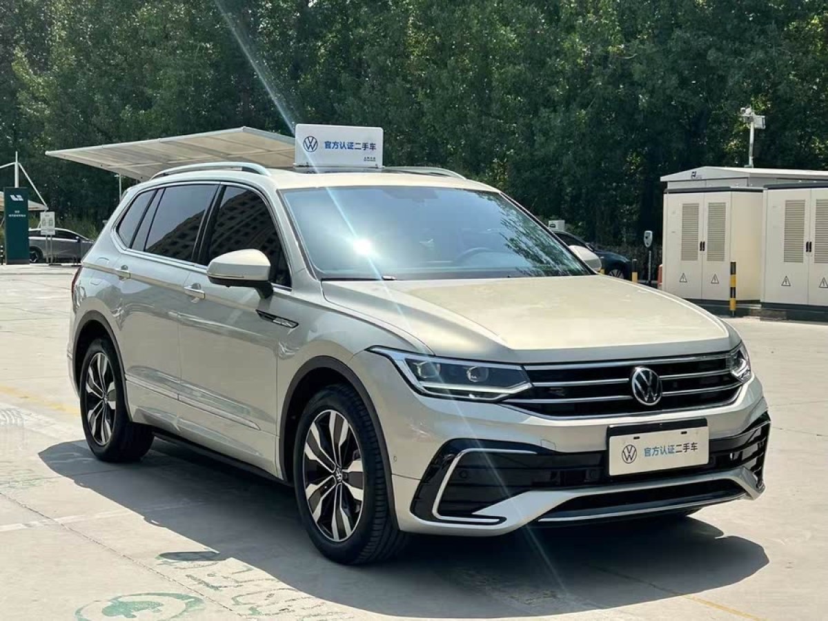大眾 途觀L  2023款 改款 330TSI 自動兩驅R-Line越享版圖片