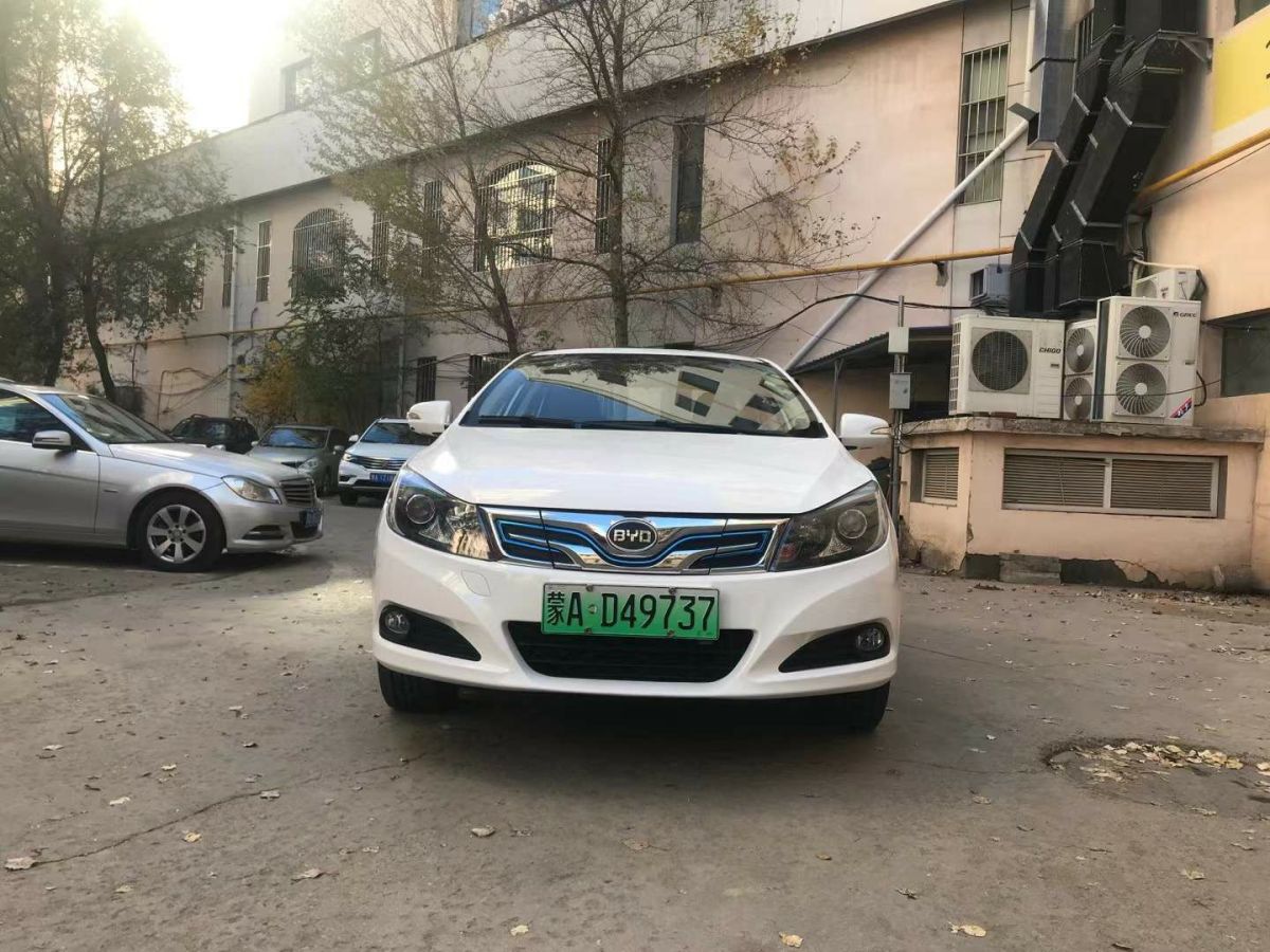 比亞迪 e5  2016款 300 尊貴型圖片