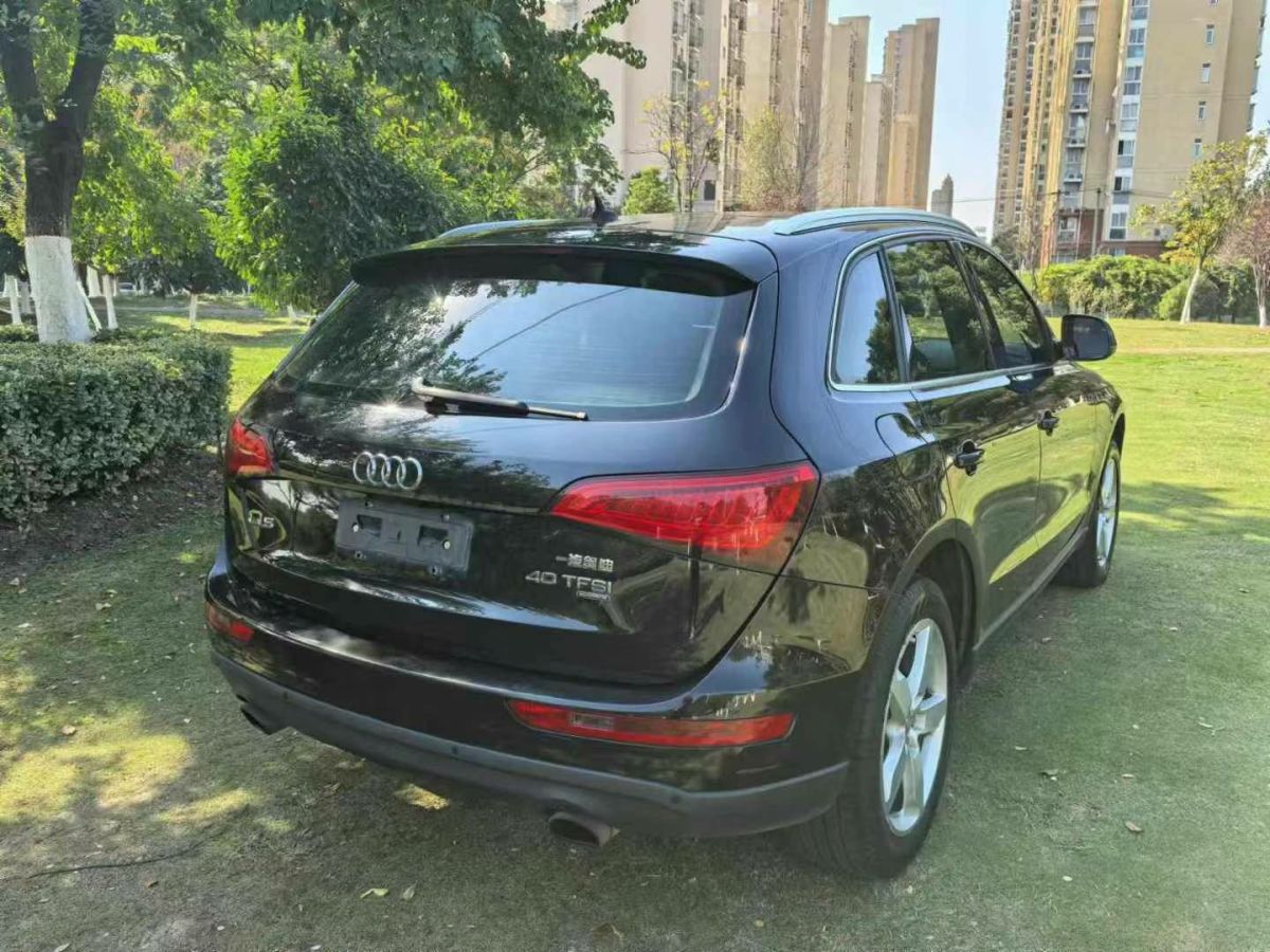 奧迪 奧迪Q5  2013款 Q5 3.0TFSI 45TFSI Quattro 運(yùn)動(dòng)型圖片