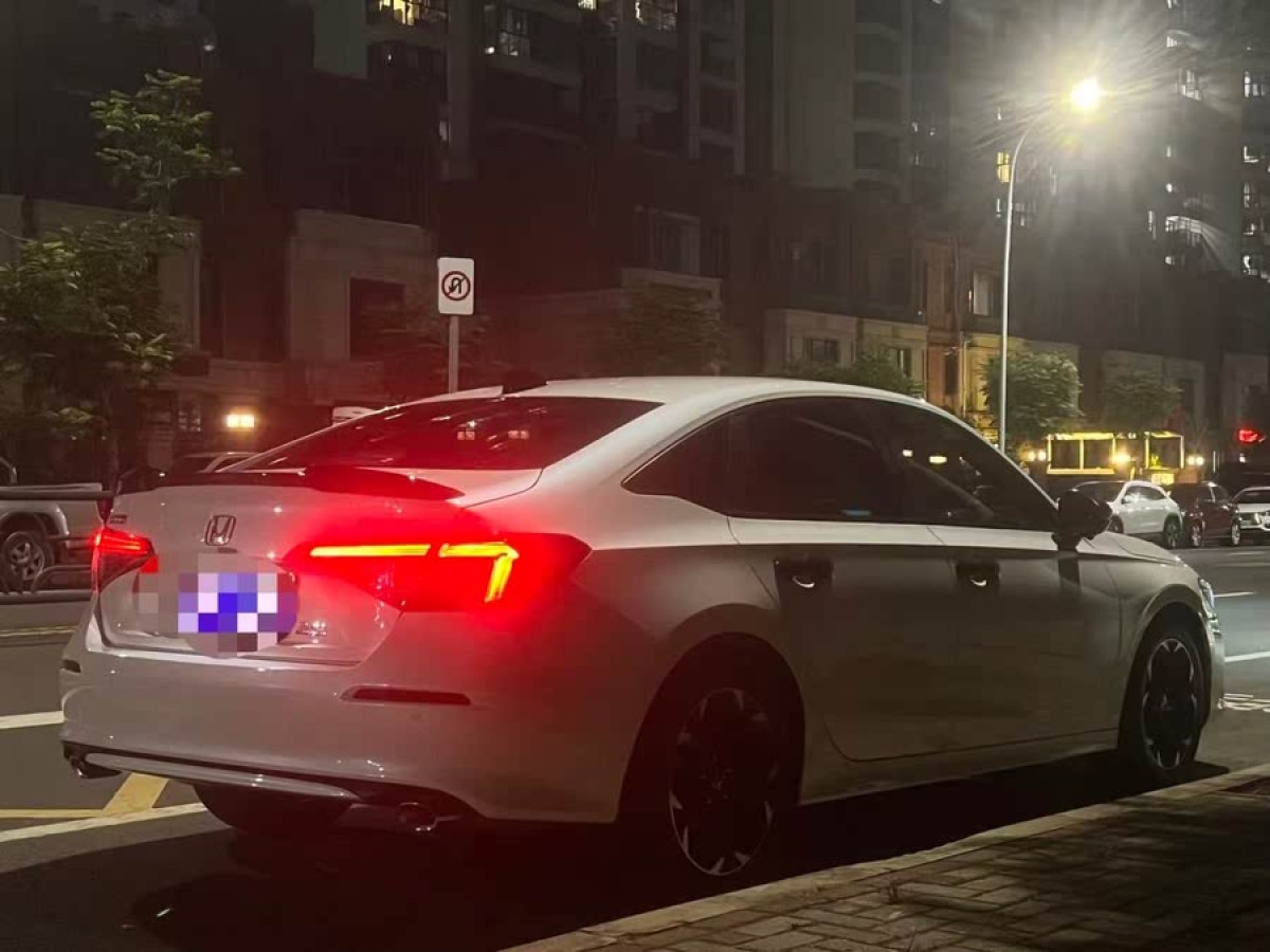 本田 思域  2022款 240TURBO CVT燃動(dòng)版圖片