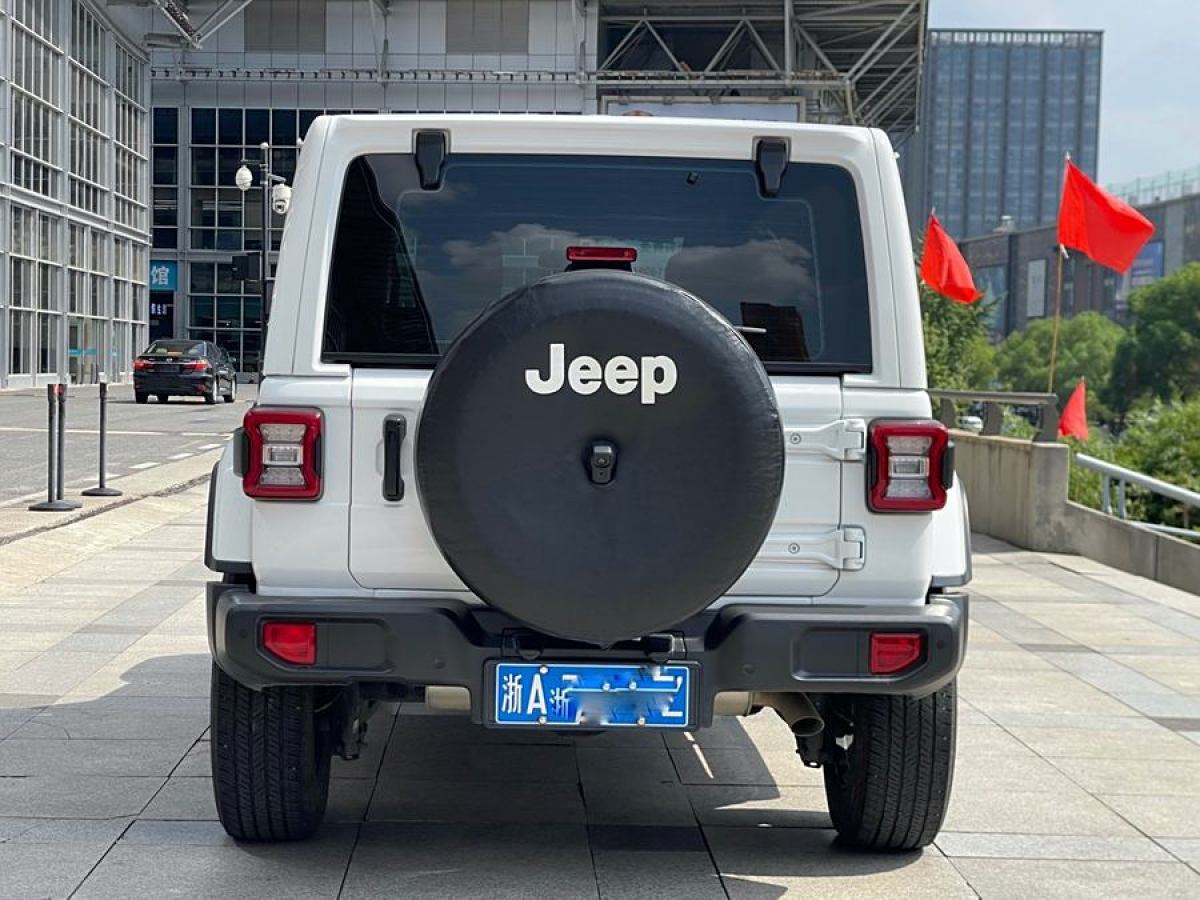 2022年5月Jeep 牧馬人  2022款 2.0T 高地四門版