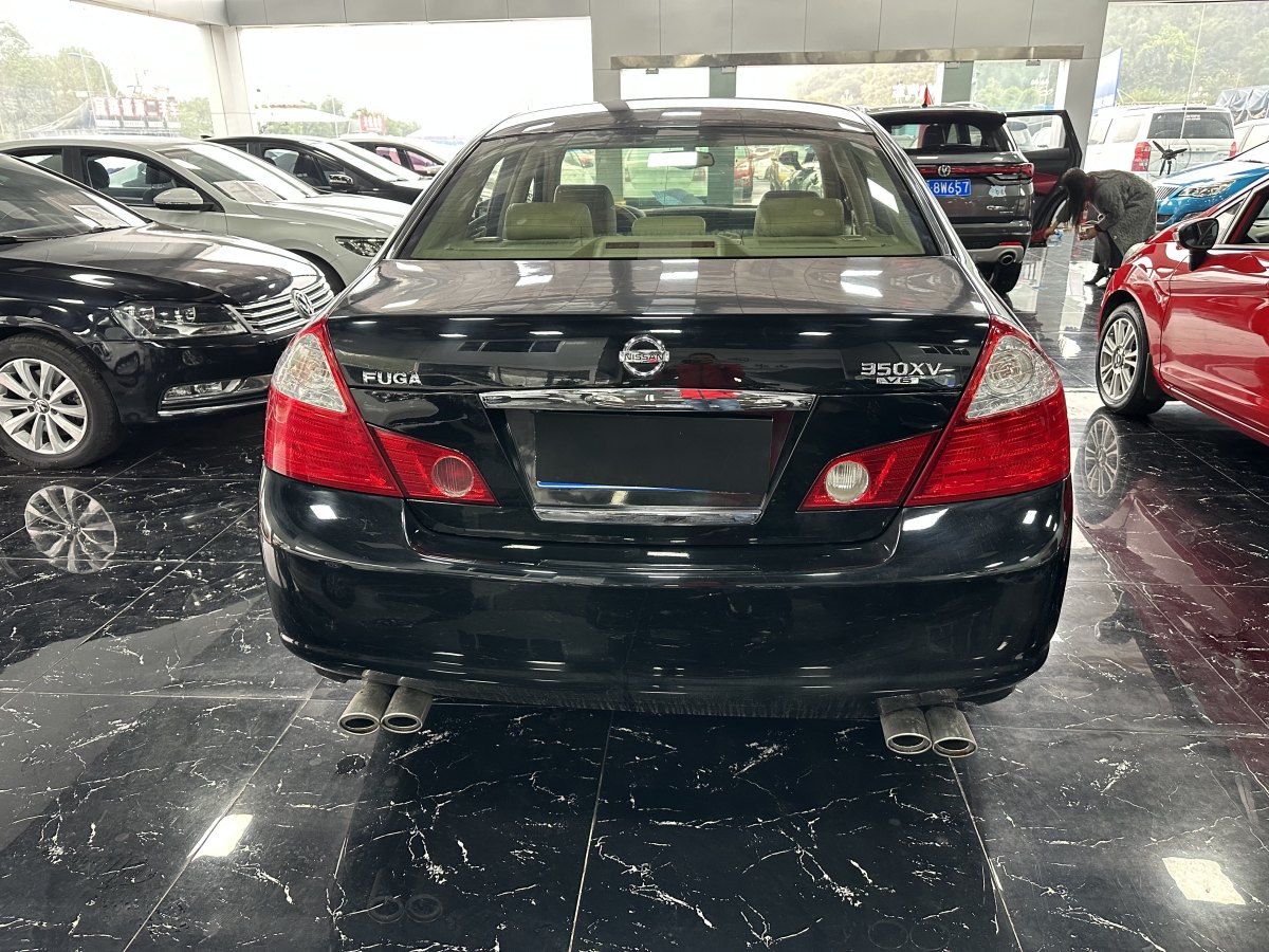 日產(chǎn) 風(fēng)雅  2005款 350 VIP版圖片