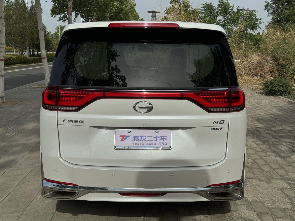 廣汽傳祺 M8  2024款 領(lǐng)秀系列 390T 尊享版圖片