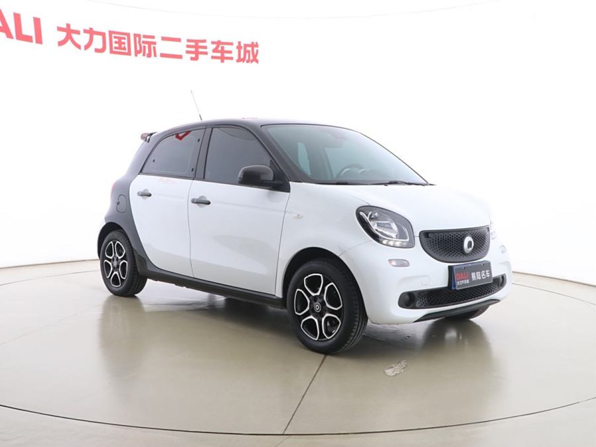 smart forfour  2018款 1.0L 52千瓦靈動(dòng)版圖片