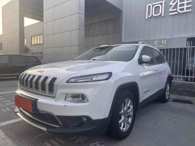 2018年5月 Jeep 自由光 2.4L 領先智能版圖片