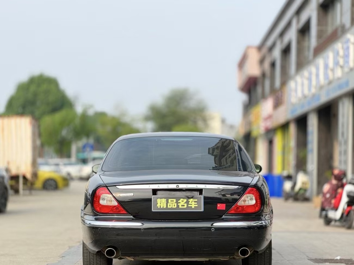 捷豹 XJ  2007款 XJ6L 3.0皇家加長版圖片