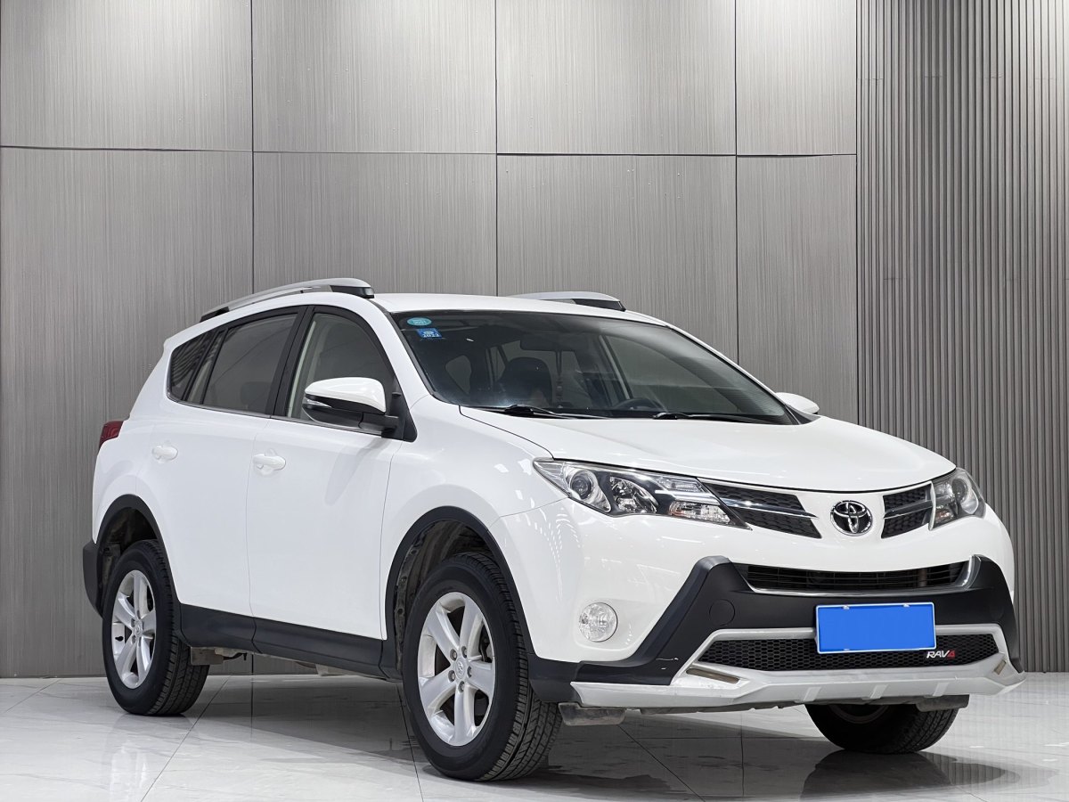 豐田 RAV4  2018款 榮放 2.0L CVT兩驅(qū)都市版圖片