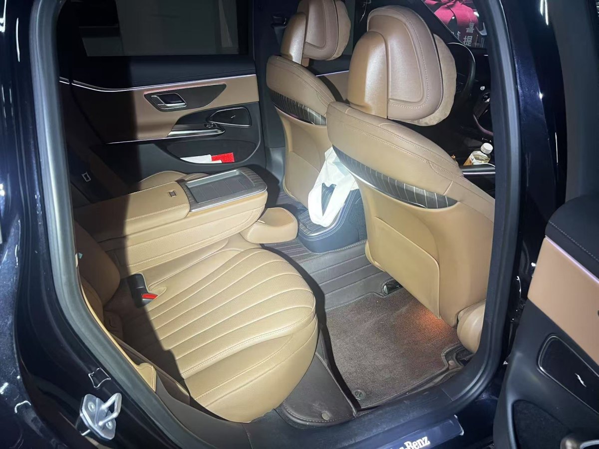 奔馳 奔馳E級(jí)  2024款 E 300 L 時(shí)尚型圖片