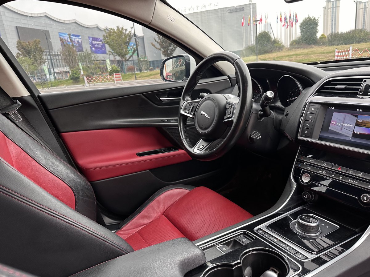 捷豹 XE  2015款 2.0T 200PS R-Sport圖片