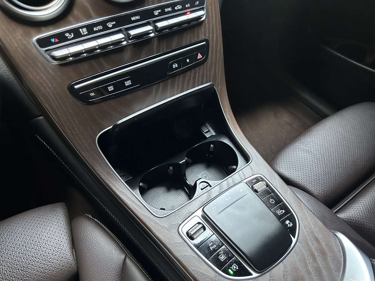2020年12月奔馳 奔馳GLC  2025款 改款 GLC 260 L 4MATIC 豪華型