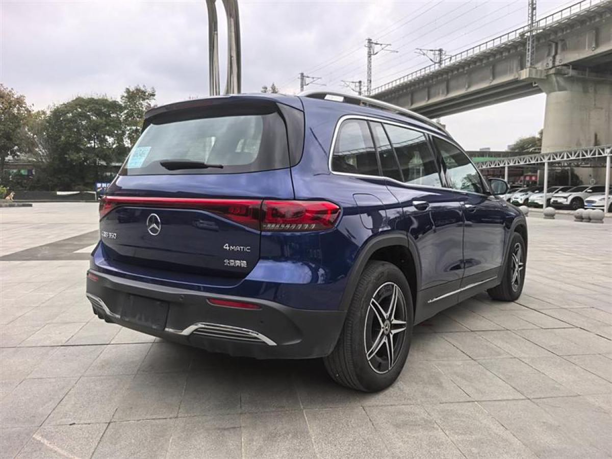 奔馳 奔馳EQB  2022款 EQB 350 4MATIC 首發(fā)特別版圖片