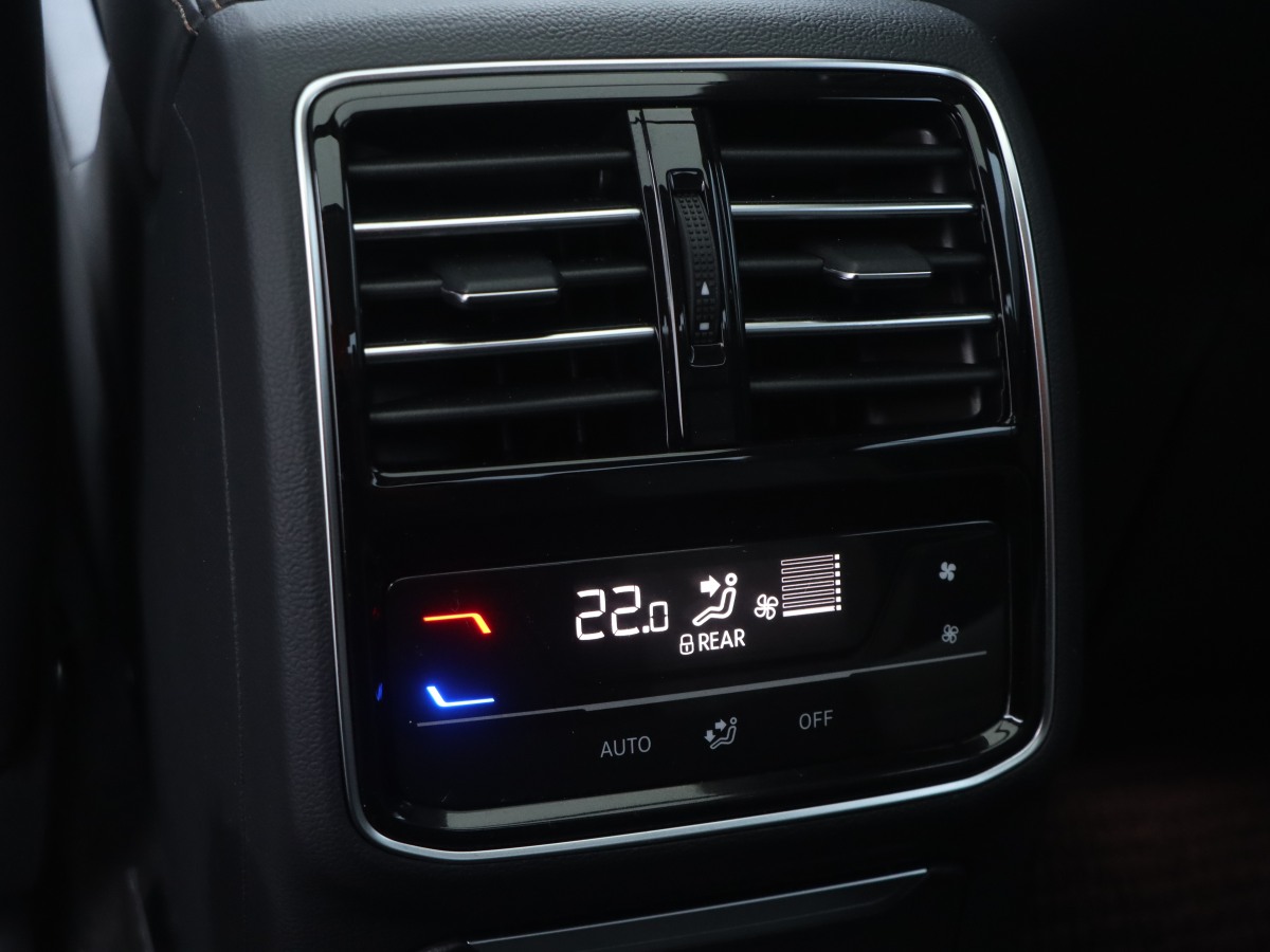大眾 邁騰  2023款 200萬輛紀(jì)念版 330TSI DSG豪華型圖片
