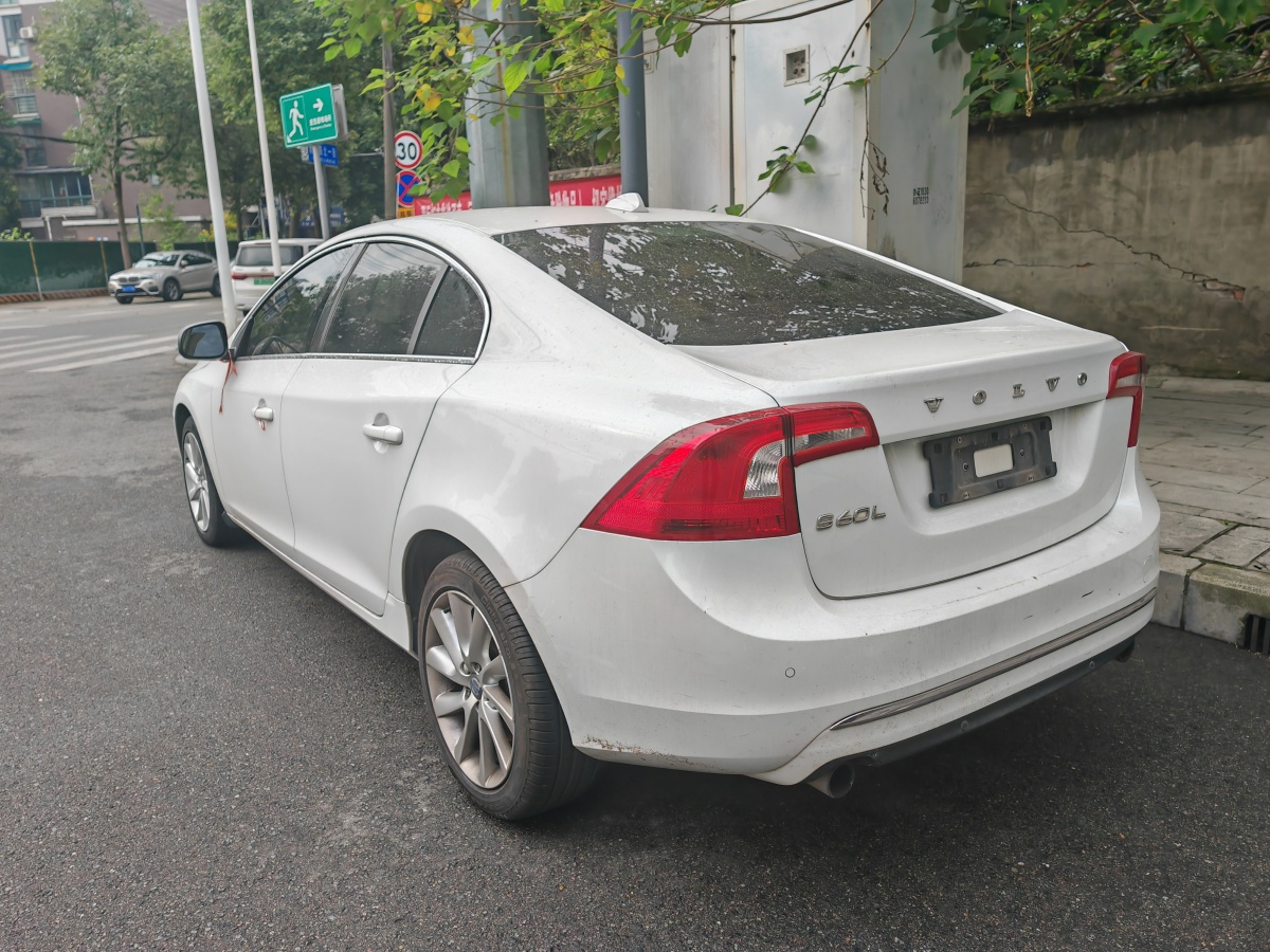 沃爾沃 S60  2015款 L 2.0T 智遠(yuǎn)版圖片