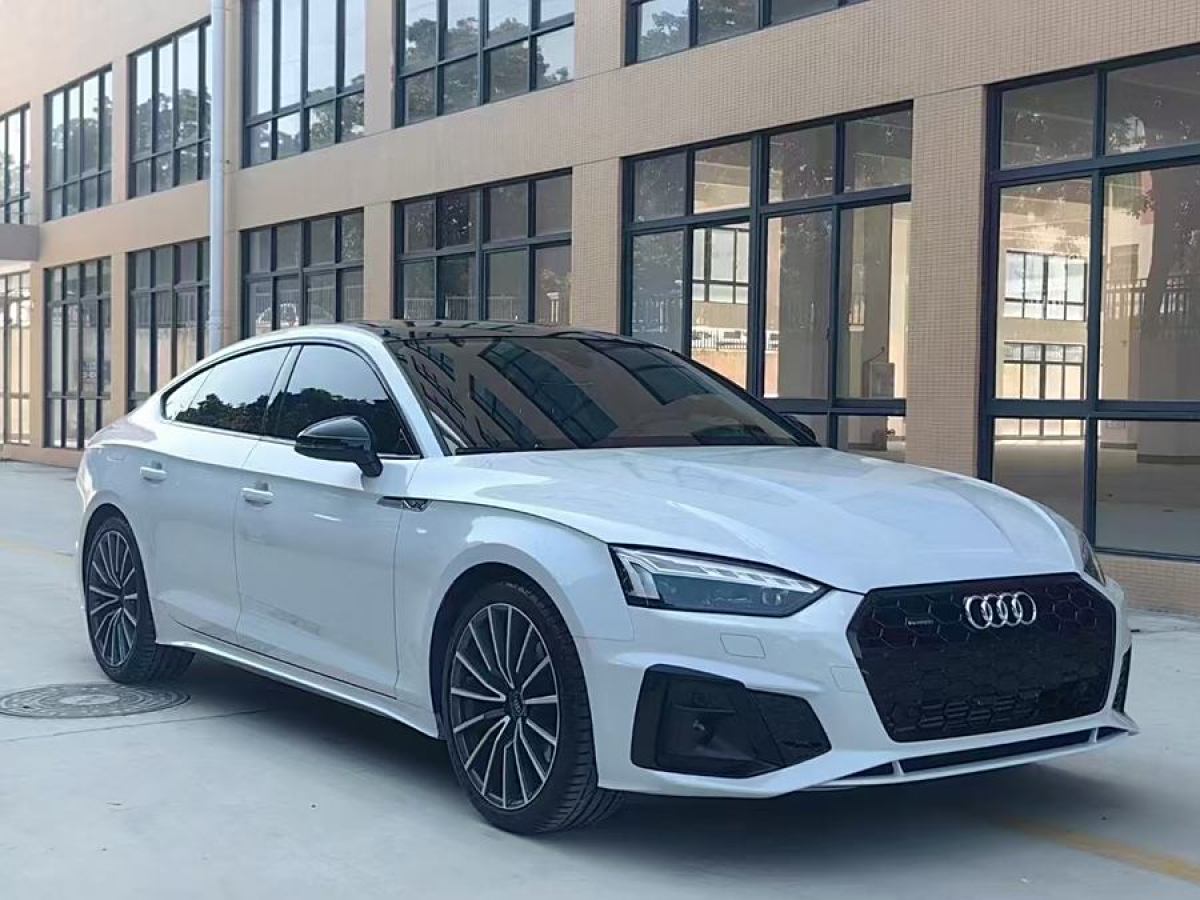 奧迪 奧迪A5  2023款 Sportback 40 TFSI quattro 豪華動感型圖片