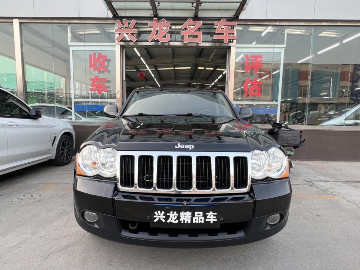 2010年9月Jeep 大切諾基  2010款 3.7L