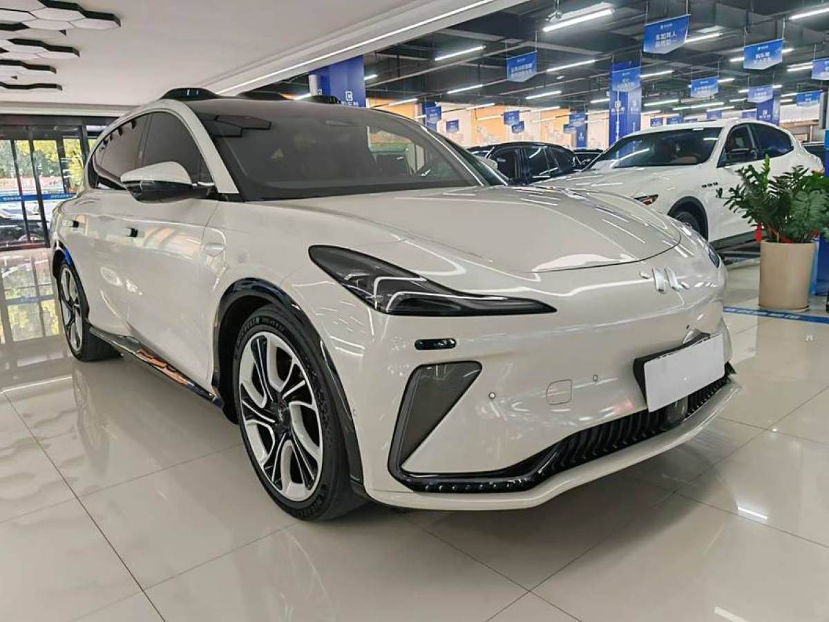 智己 智己LS7  2023款 100kWh Lux四驅(qū)版圖片