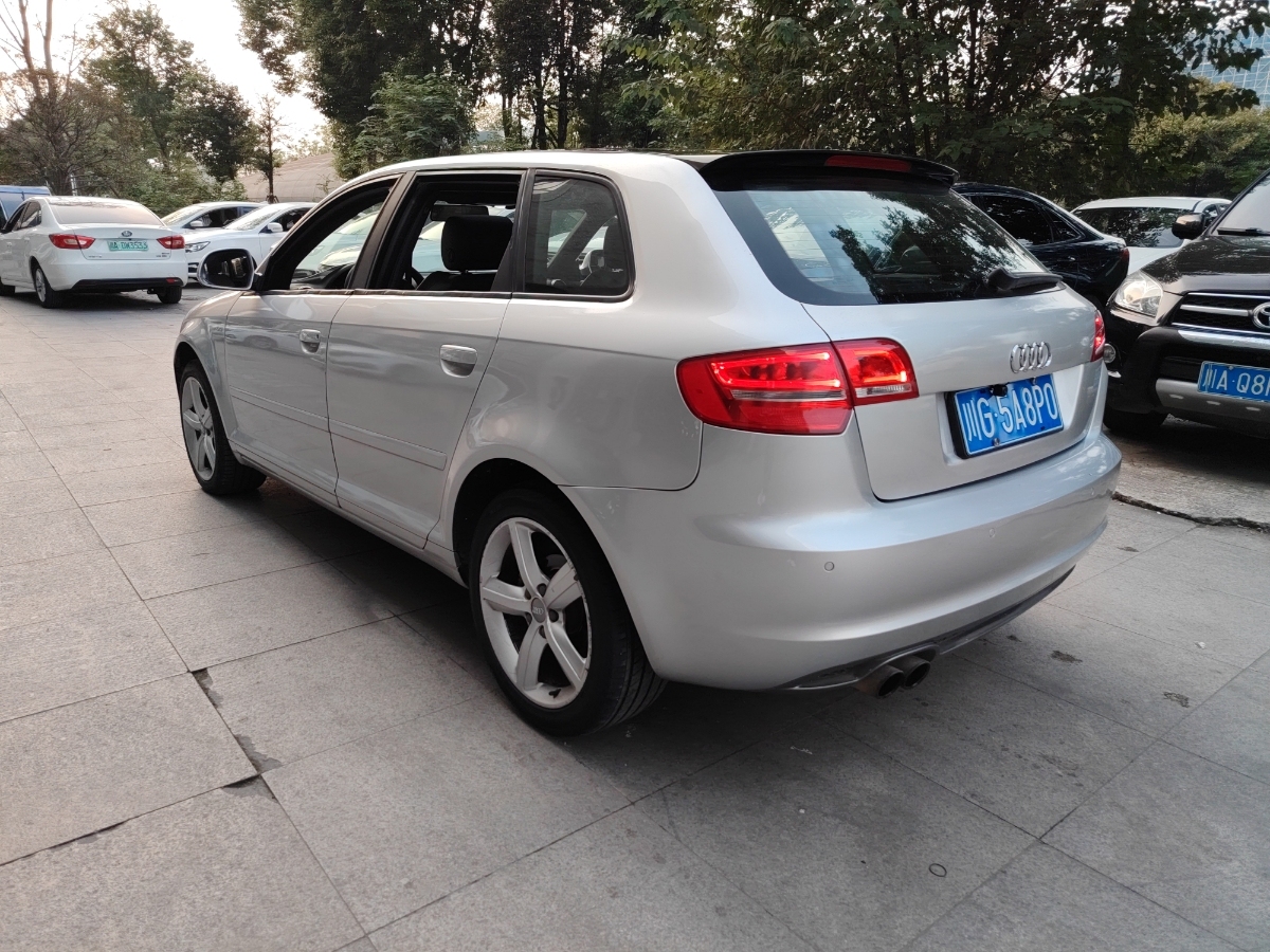 2010年7月奧迪 奧迪A3  2010款 Sportback 1.8T 豪華型