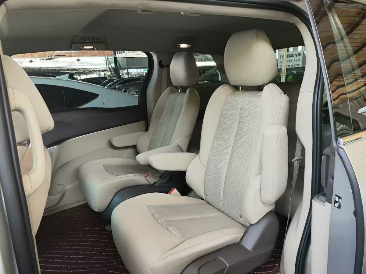 奔馳 奔馳GLK級  2013款 GLK 300 4MATIC 動感天窗型圖片