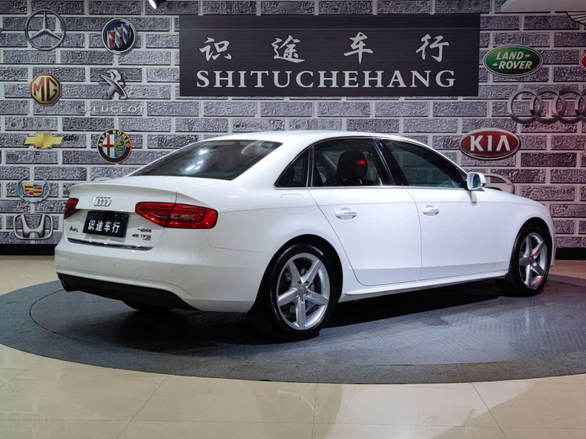 奥迪 奥迪a4l 2015款 35 tfsi 自动标准型图片