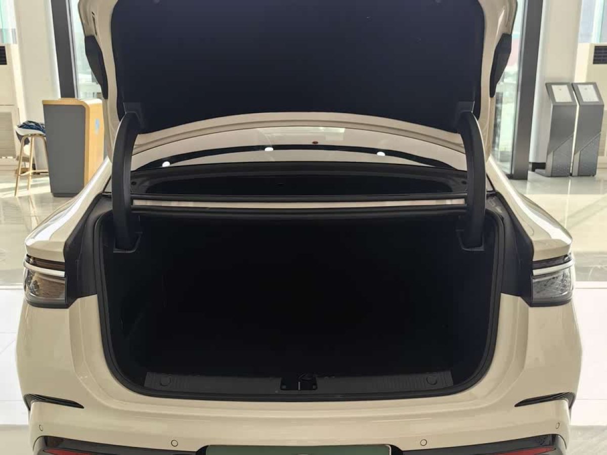 比亞迪 海豹07 DM-i  2025款 DM-i 1.5L 125km 尊貴型圖片