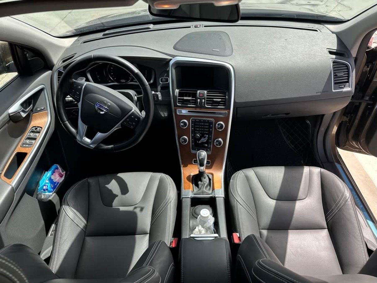 沃爾沃 XC60  2017款 T5 AWD 智越版圖片