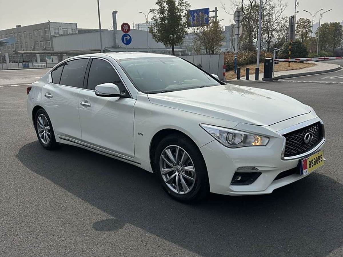 英菲尼迪 Q50L  2021款 2.0T 舒適版圖片