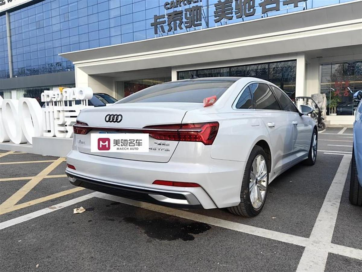 奧迪 奧迪A6L  2023款 改款 45 TFSI 臻選動(dòng)感型圖片